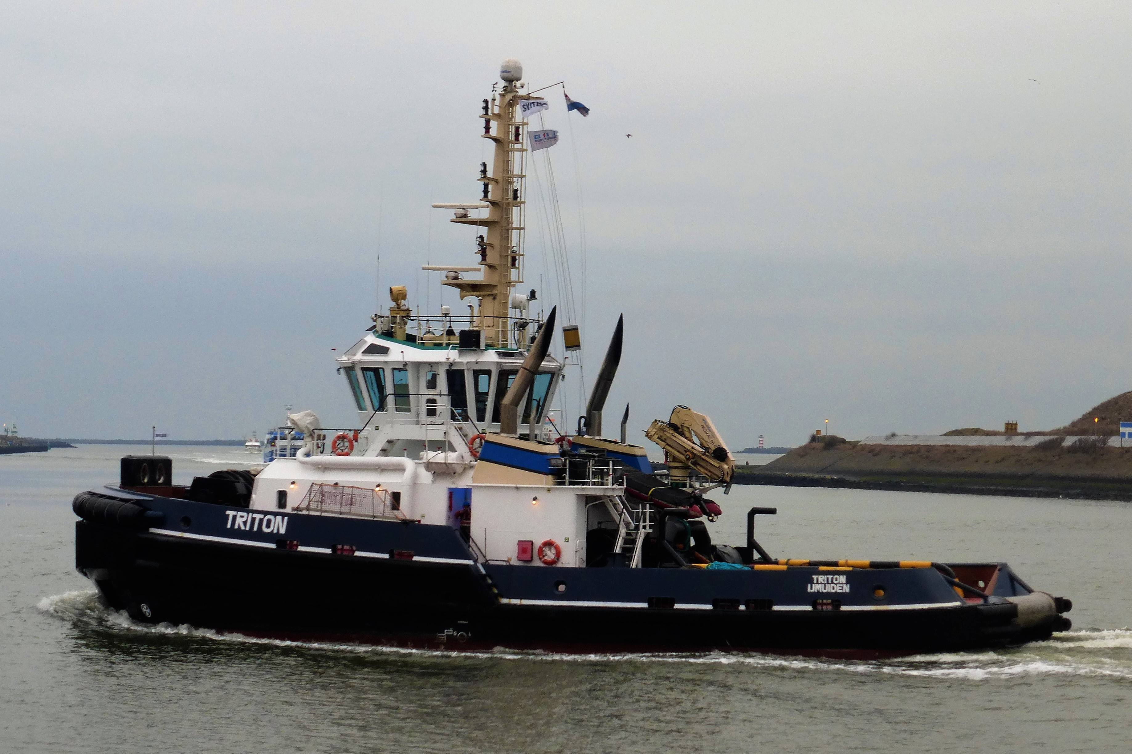 TRITON (tug) 